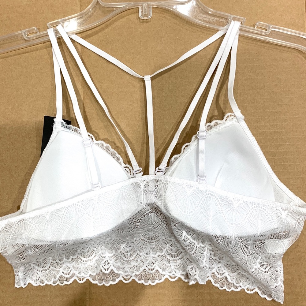 Lace White Padded Pull Over Bralette - Picture 4 of 8